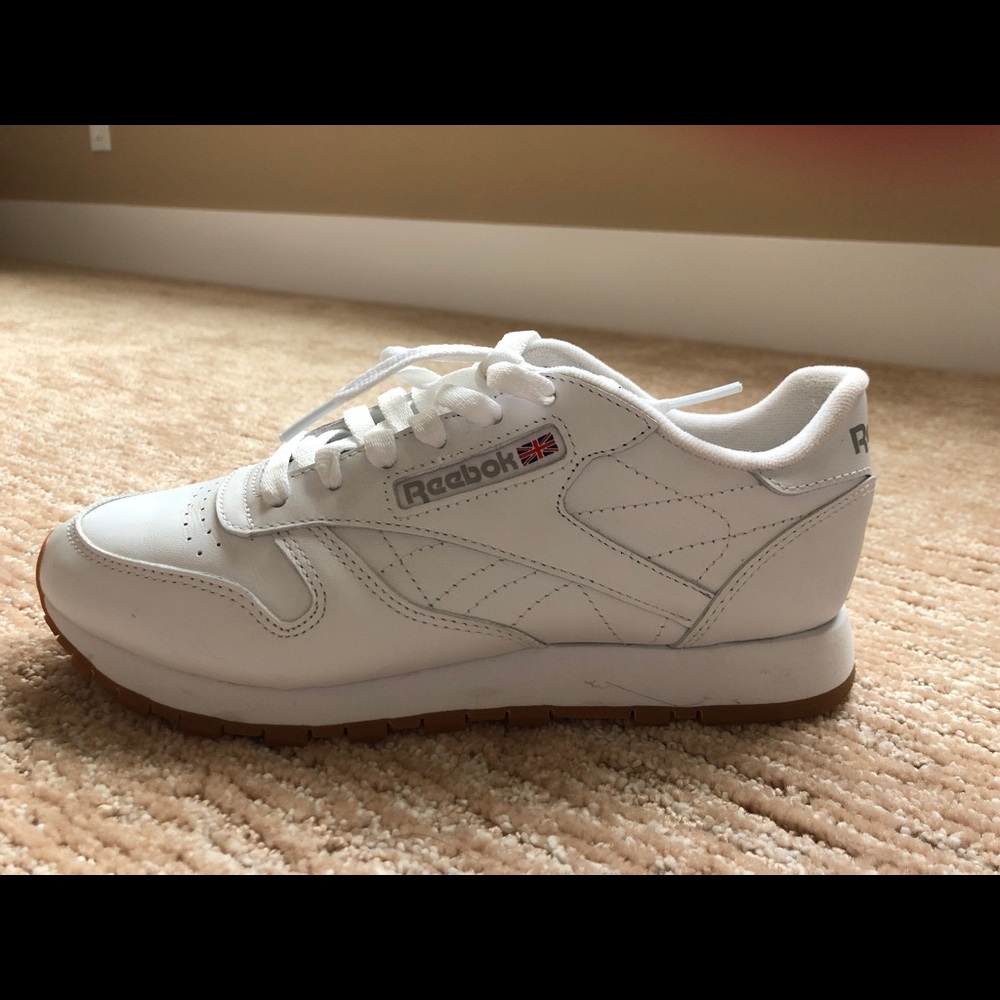 Basically new rebook Harmon sneakers